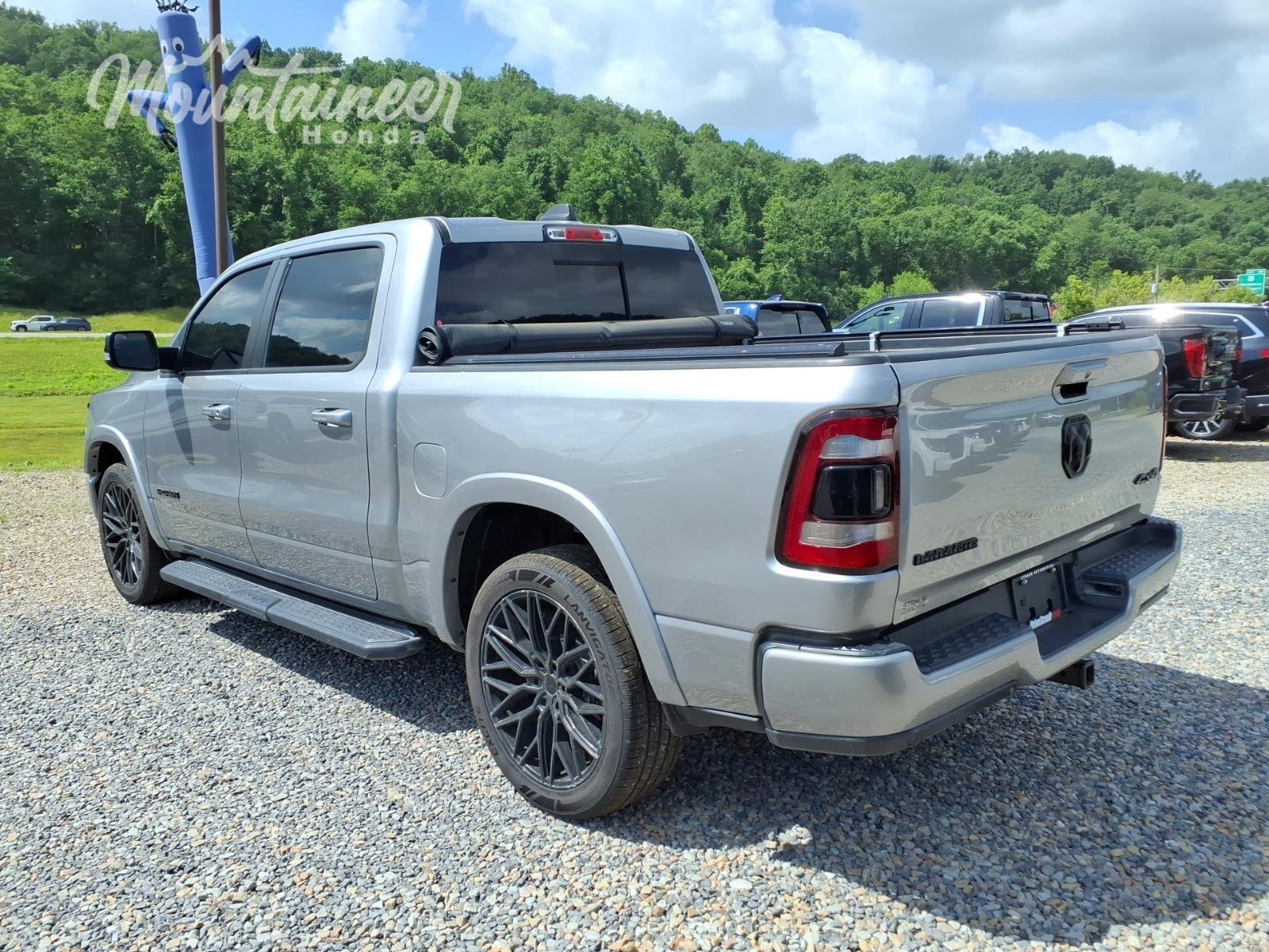 Used 2022 Billet Silver Metallic Clearcoat Ram Laramie image 5