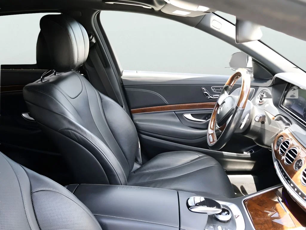 Used 2015 designo Diamond White Mercedes-Benz S 550 image 10
