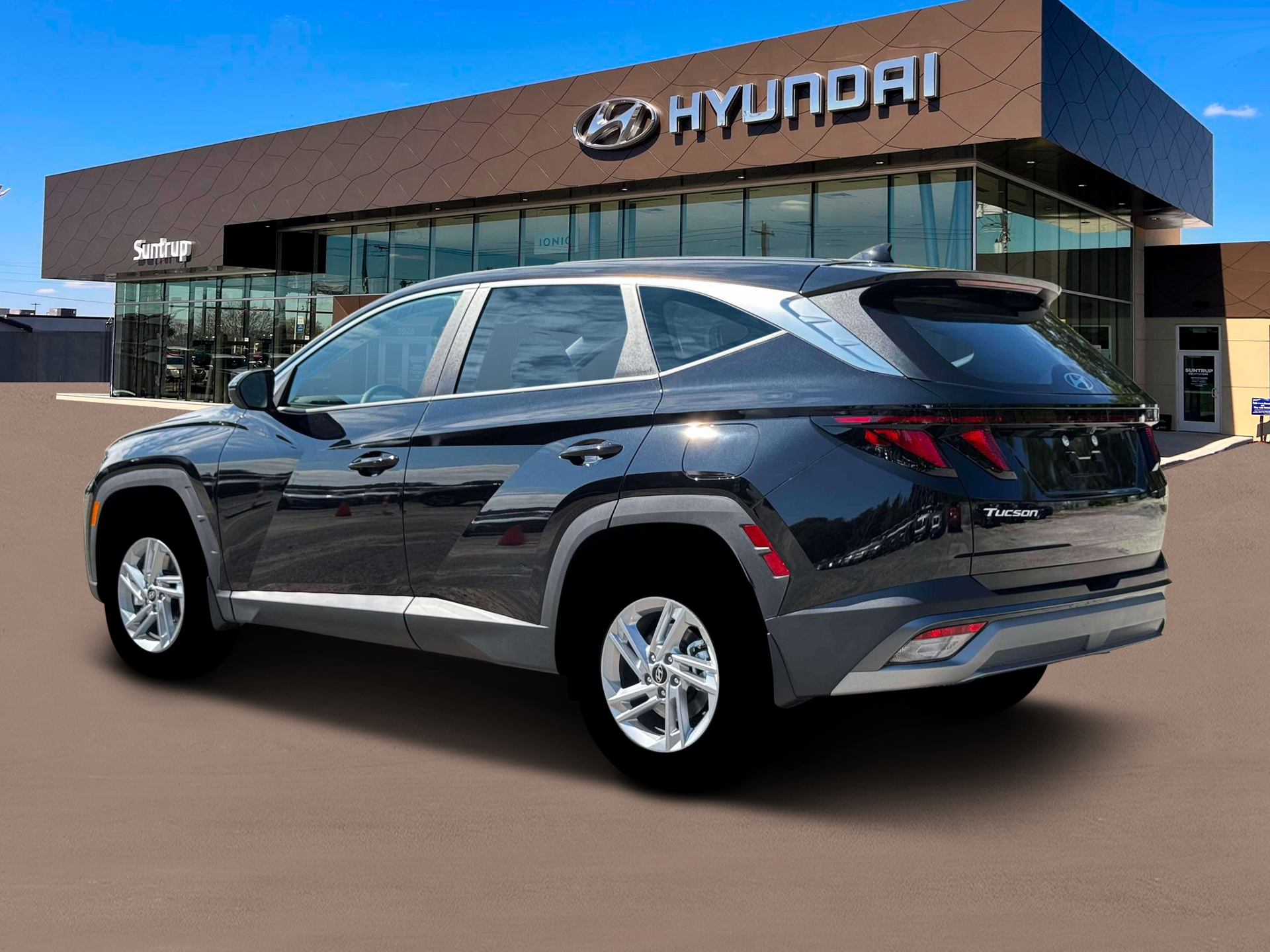 New 2026 Phantom Black Hyundai SE AWD image 4