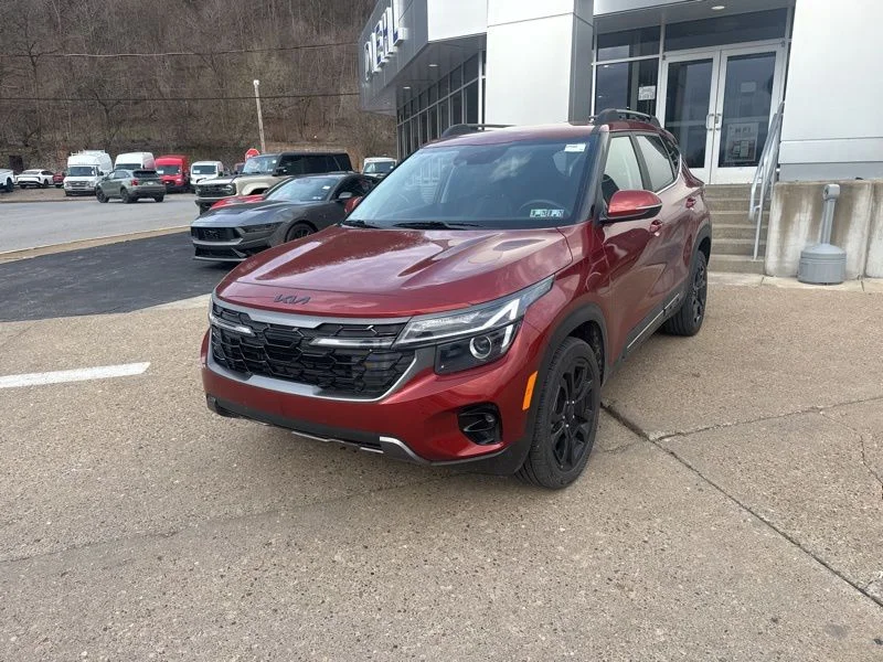 Used 2025 Orange Kia X-Line image 3