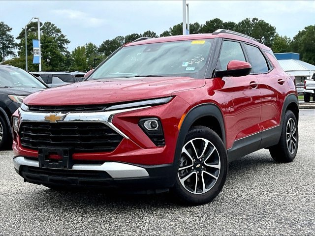 Used 2026 Apex Red Chevrolet LT image 3