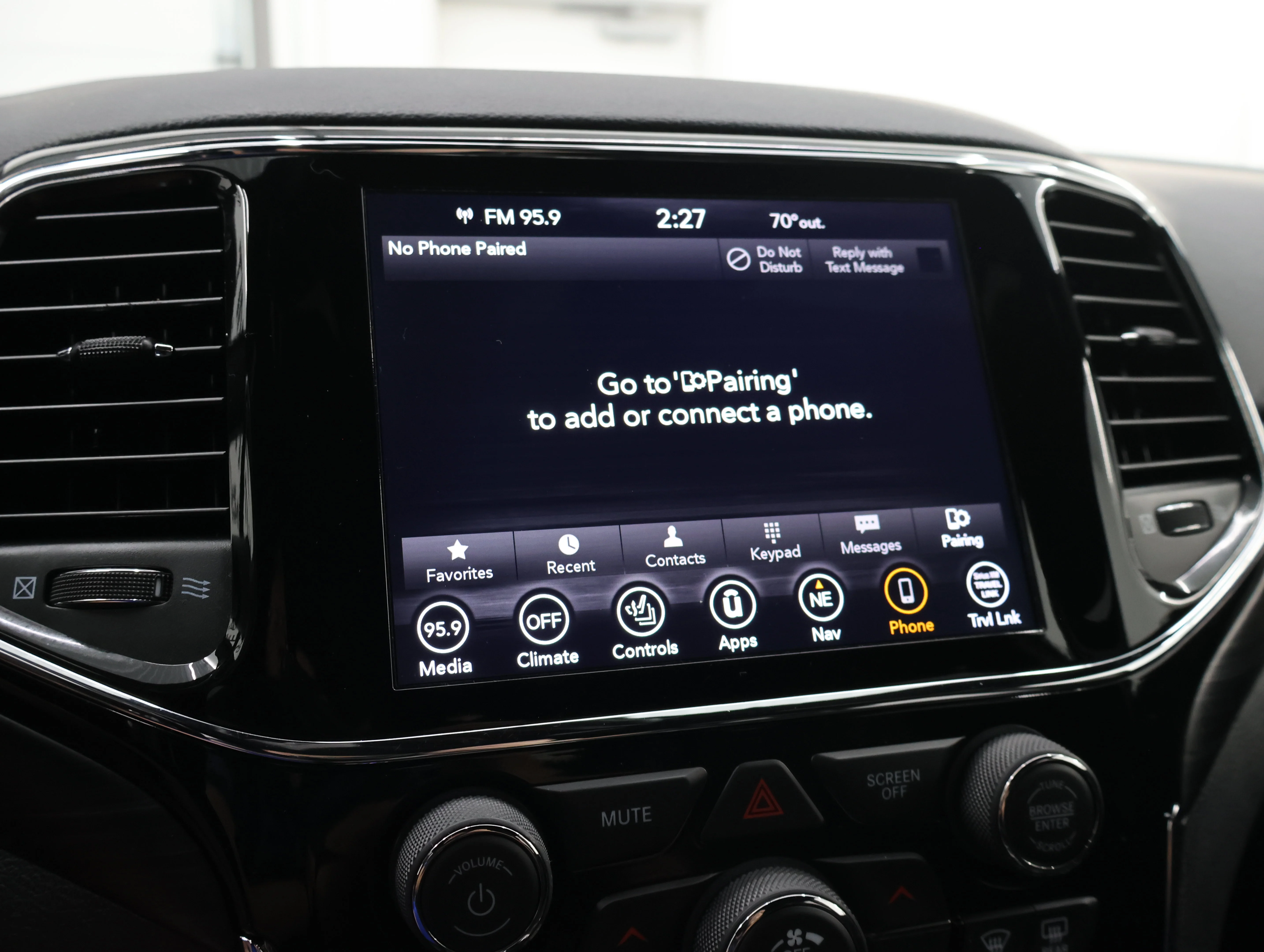 Used 2020 Sting-Gray Clearcoat Jeep Altitude image 56