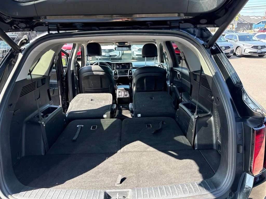 Used 2023 Black Kia EX image 32