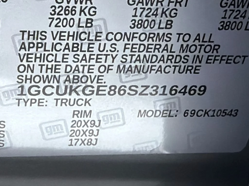 Used 2025 Gray Chevrolet LTZ image 32
