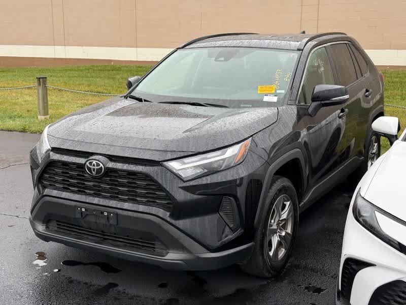 Used 2025 Midnight Black Metallic Toyota XLE image 2