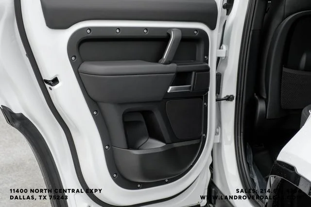 New 2026 Fuji White Land Rover X-Dynamic SE image 49