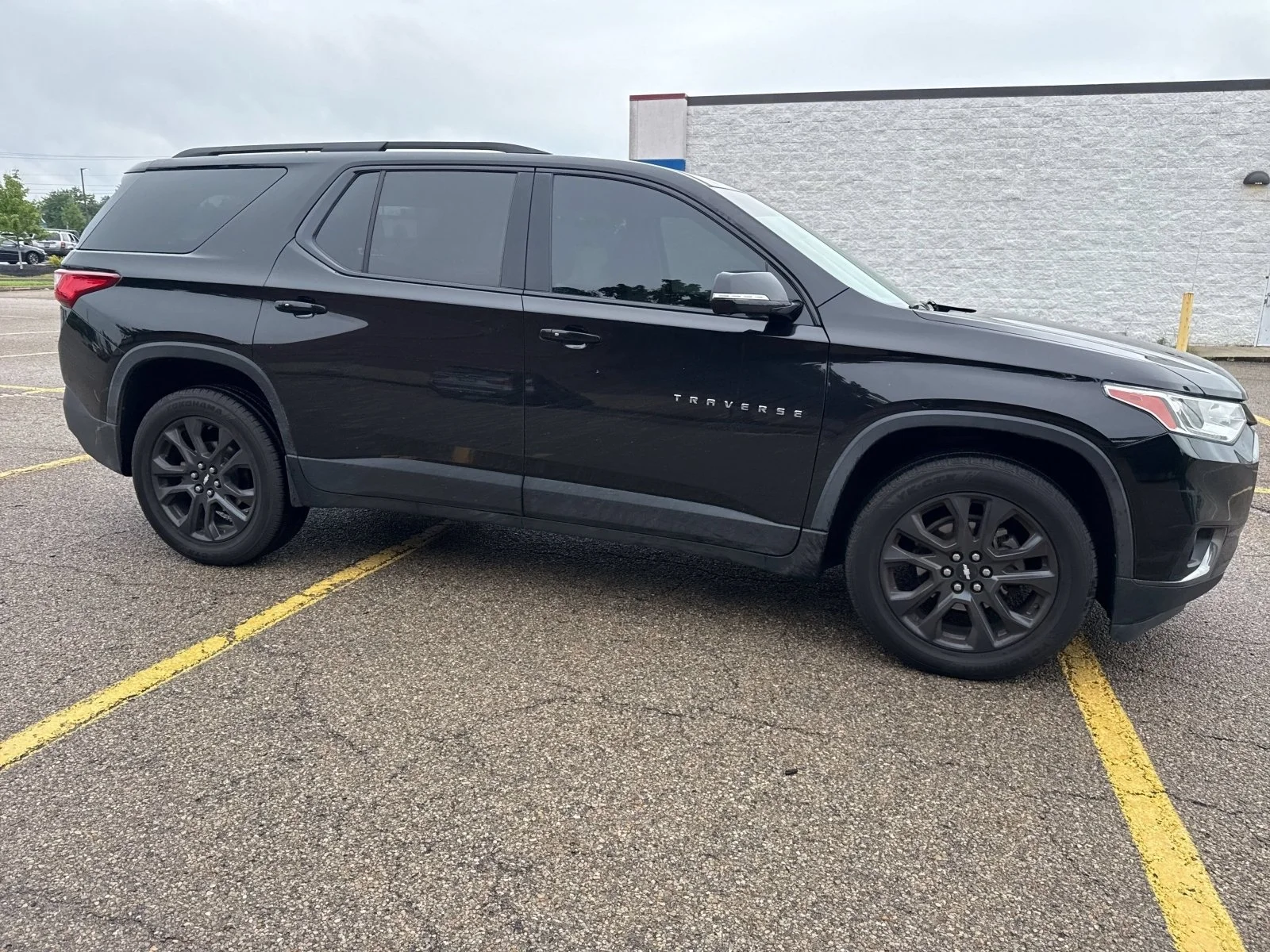 Used 2020 Mosaic Black Metallic Chevrolet RS image 18