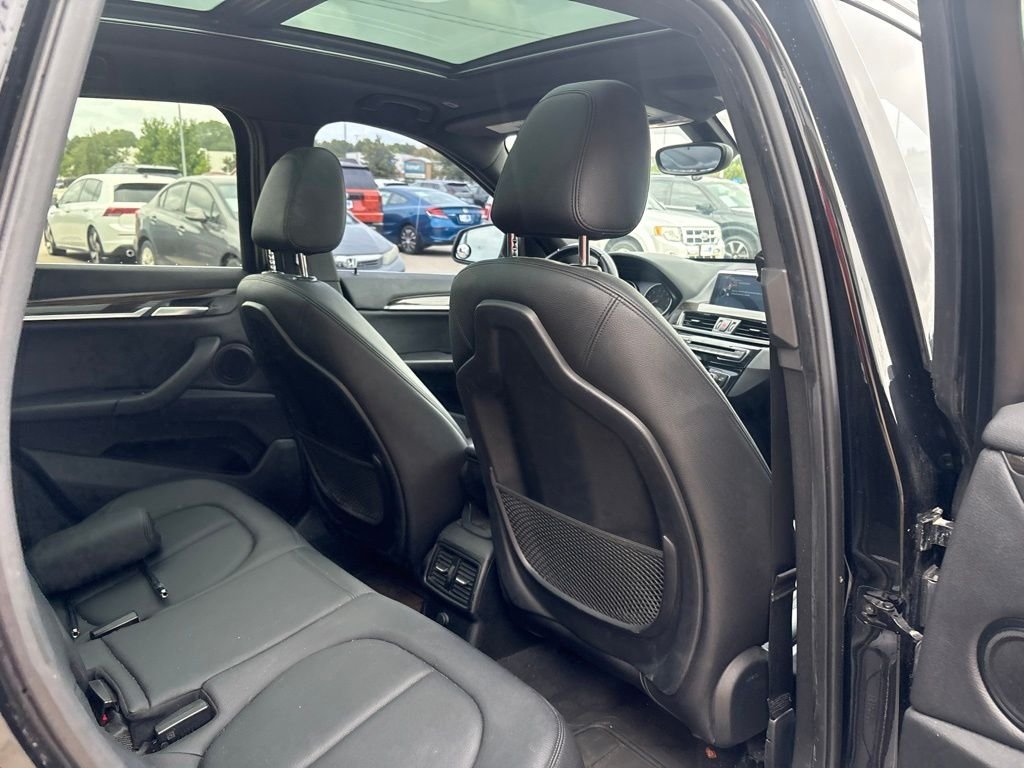 Used 2016 Jet Black BMW xDrive28i image 28