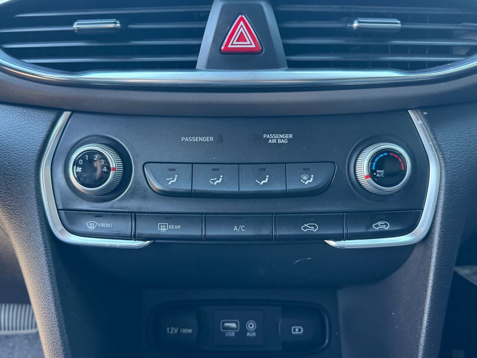 Used 2019 Stormy Sea Hyundai SE image 14