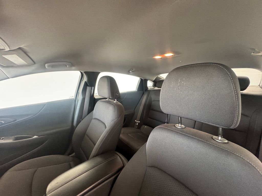 Used 2024 Summit White Chevrolet LT image 17