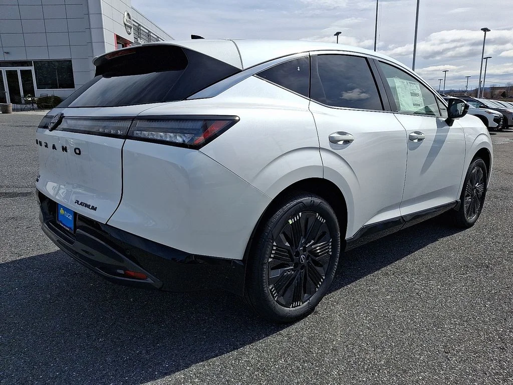 New 2026 White Nissan Platinum image 4