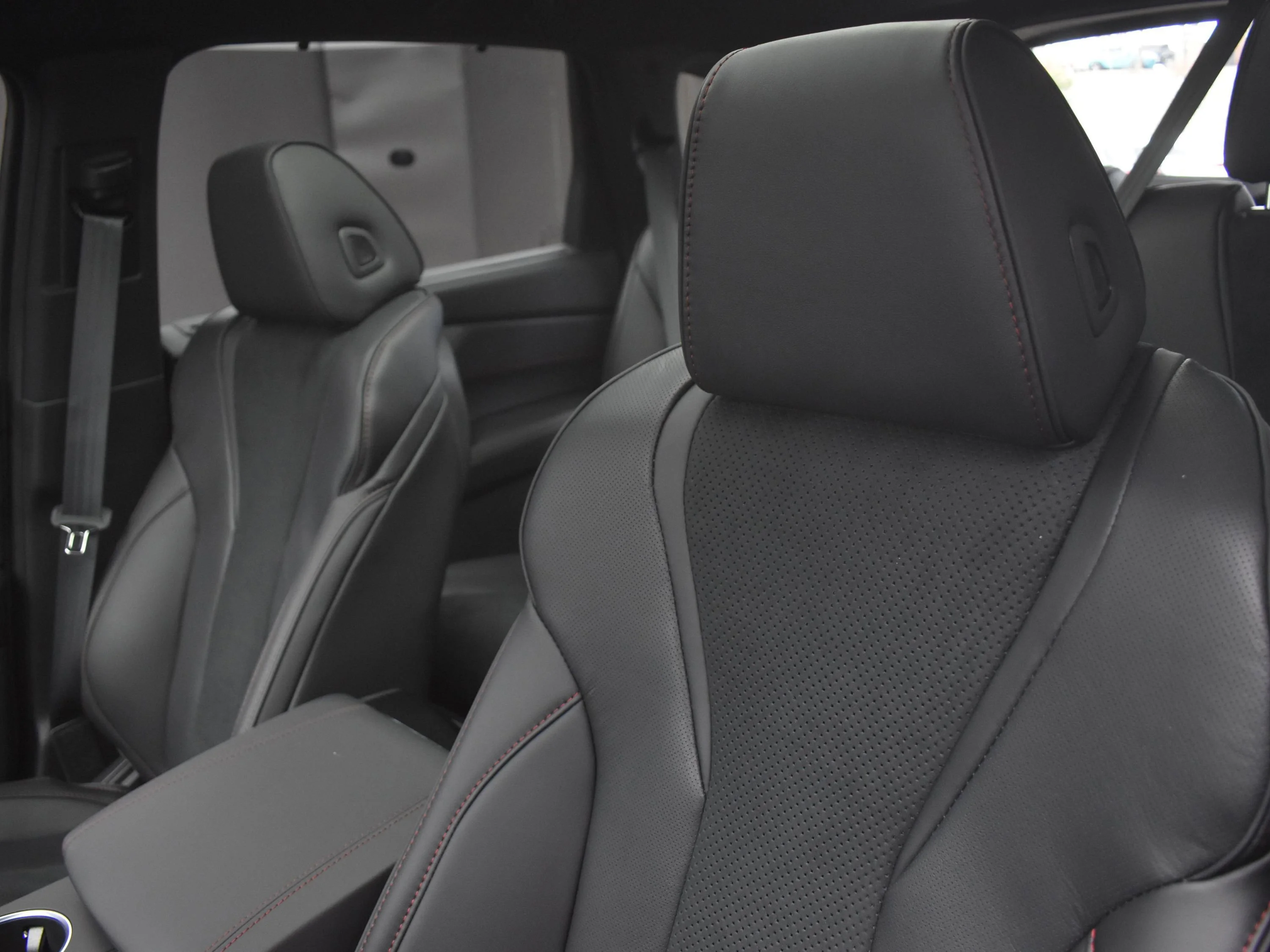 New 2026 Majestic Black Pearl Acura w/A-Spec Package image 17