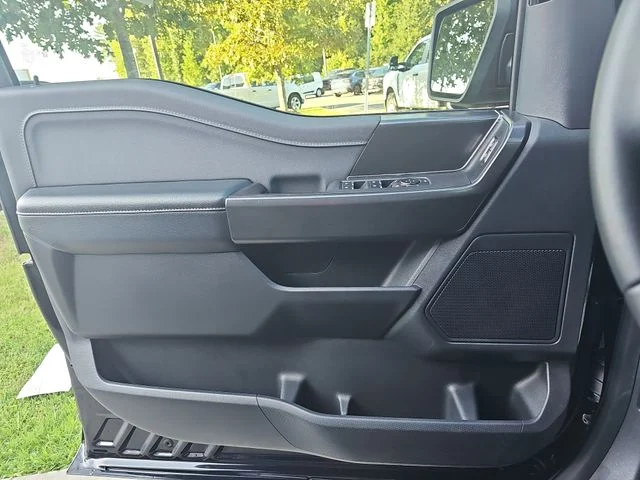 Used 2024 Black Ford XLT image 25