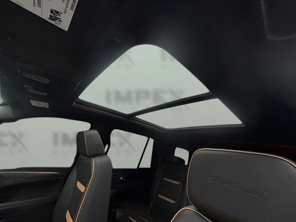 Used 2024 White GMC AT4 image 6