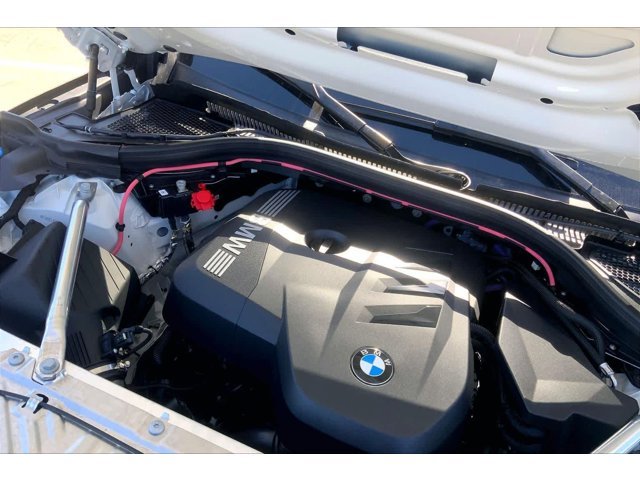 New 2026 Alpine White BMW 30 xDrive image 17