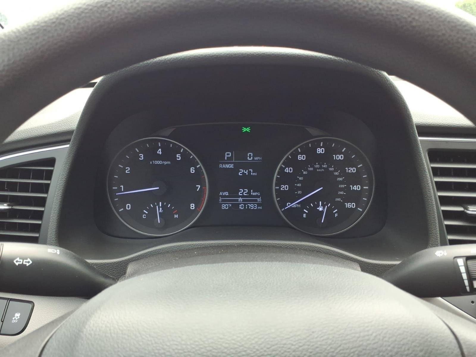 Used 2017 Electric Blue Hyundai SE image 22