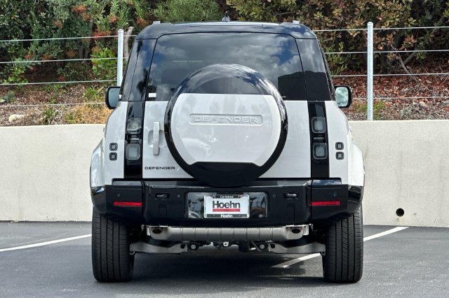 New 2026 Borasco Grey Land Rover X-Dynamic SE image 4