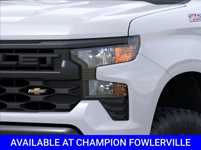 New 2026 Summit White Chevrolet WT image 10