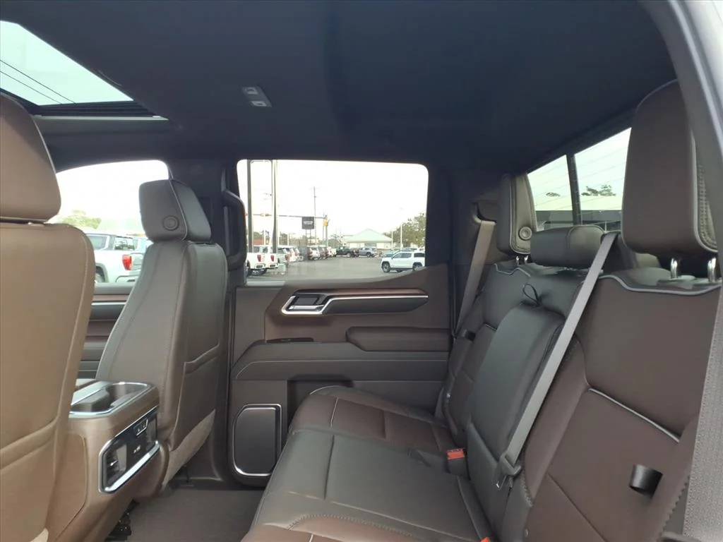 2026 GMC Sierra 1500 Denali - Photo 7