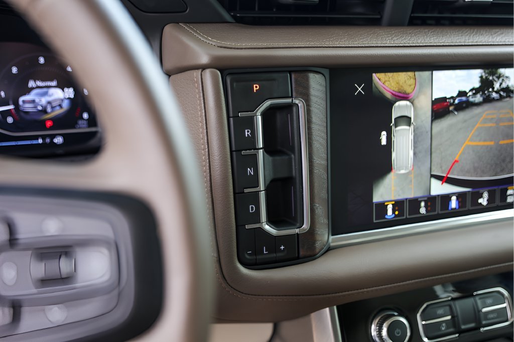 Used 2024 White GMC Denali image 20