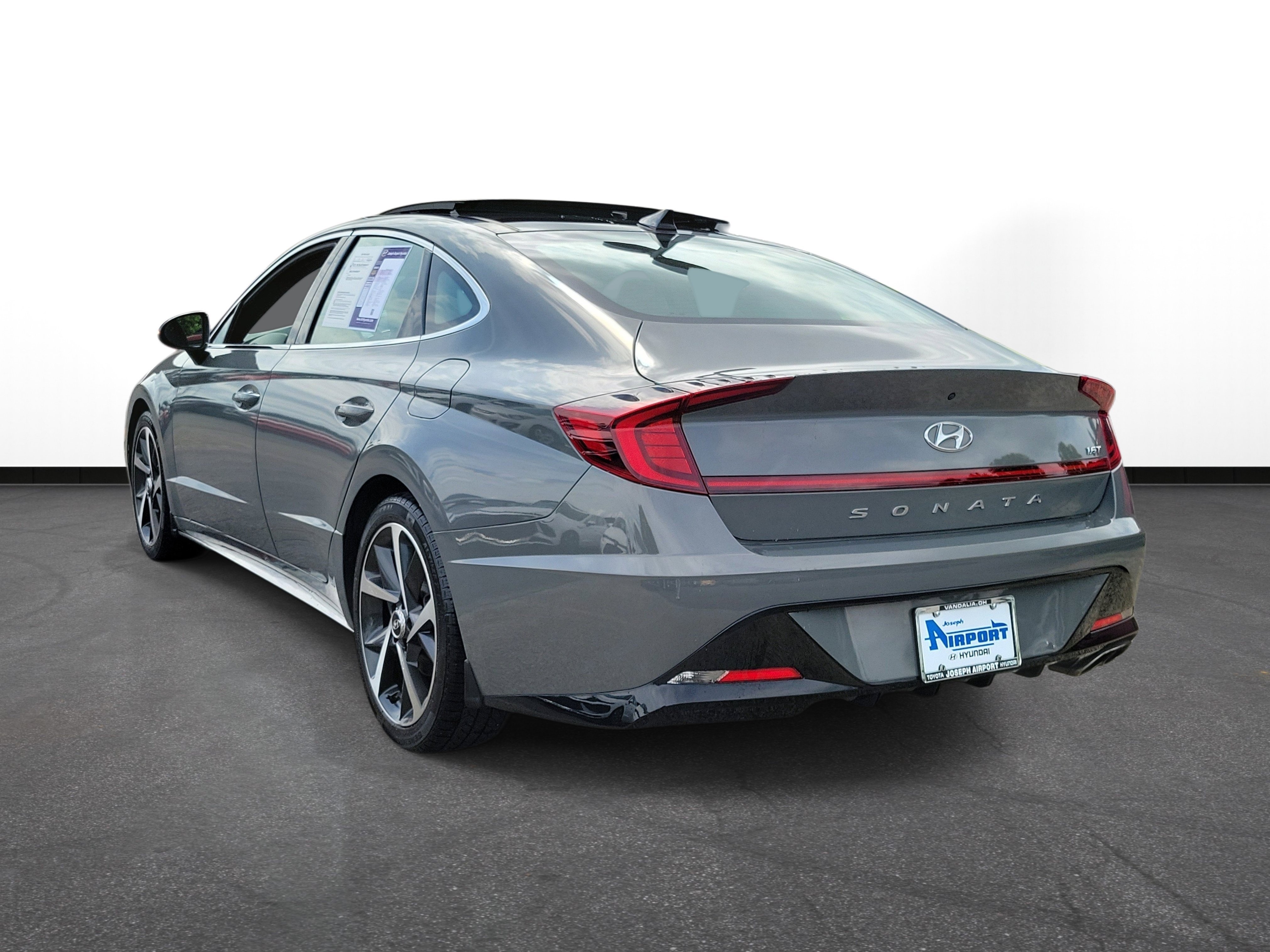 Used 2021 Hampton Gray Hyundai SEL Plus image 3