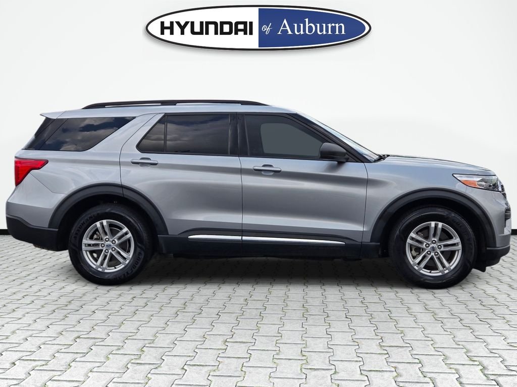 Used 2023 Silver Ford XLT image 4