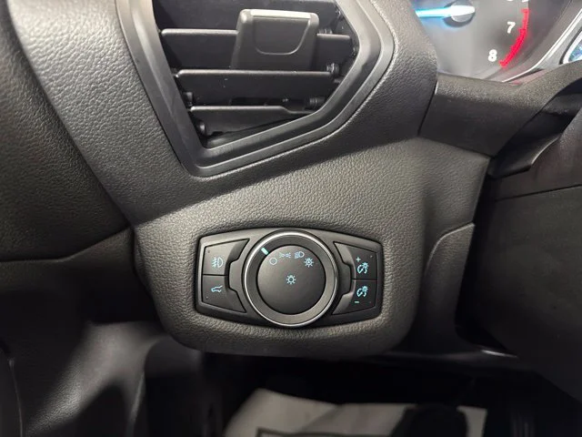 Used 2018 Gray Ford SE image 18
