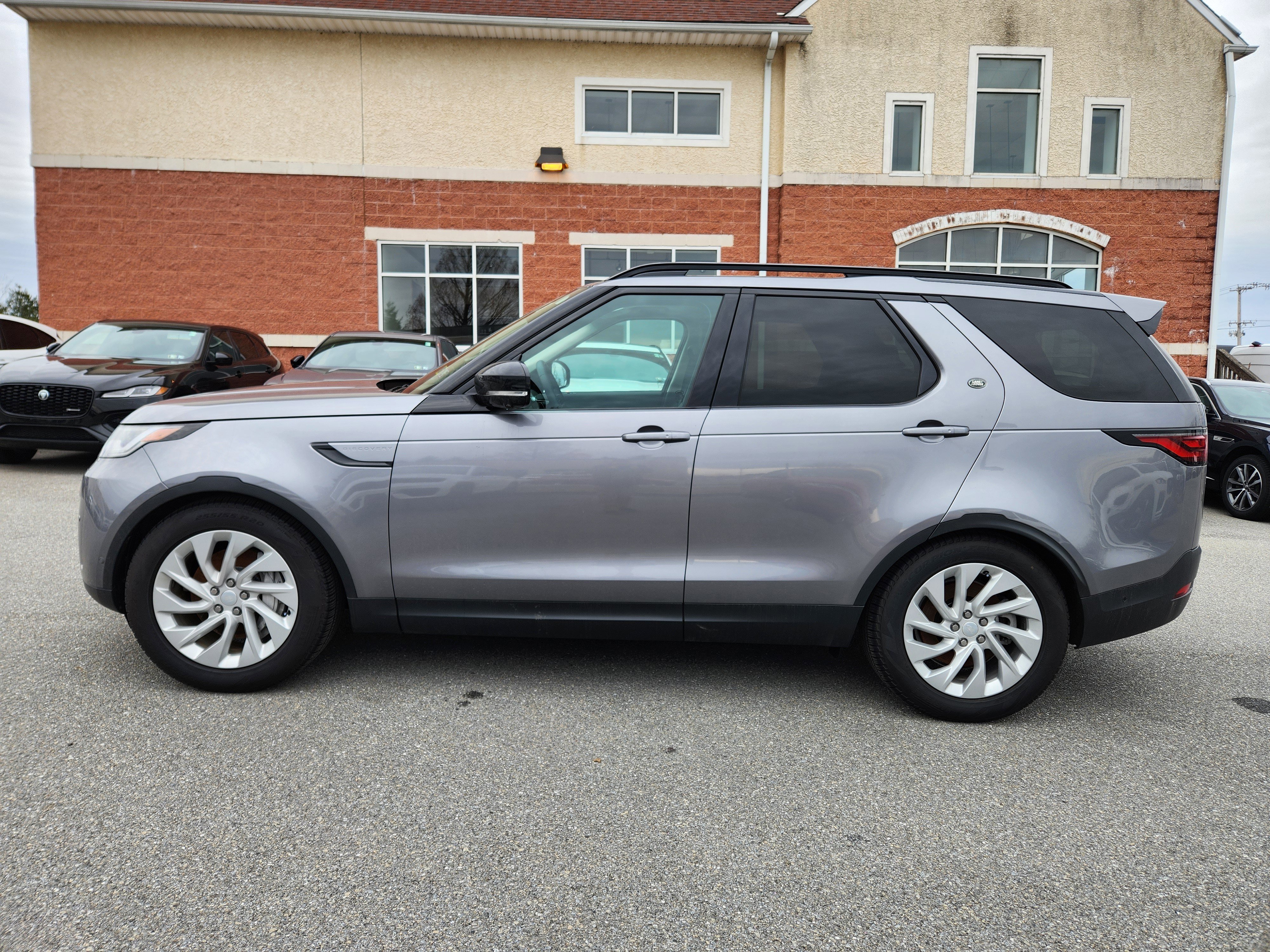 Certified Used 2024 Eiger Gray Metallic Land Rover S image 5