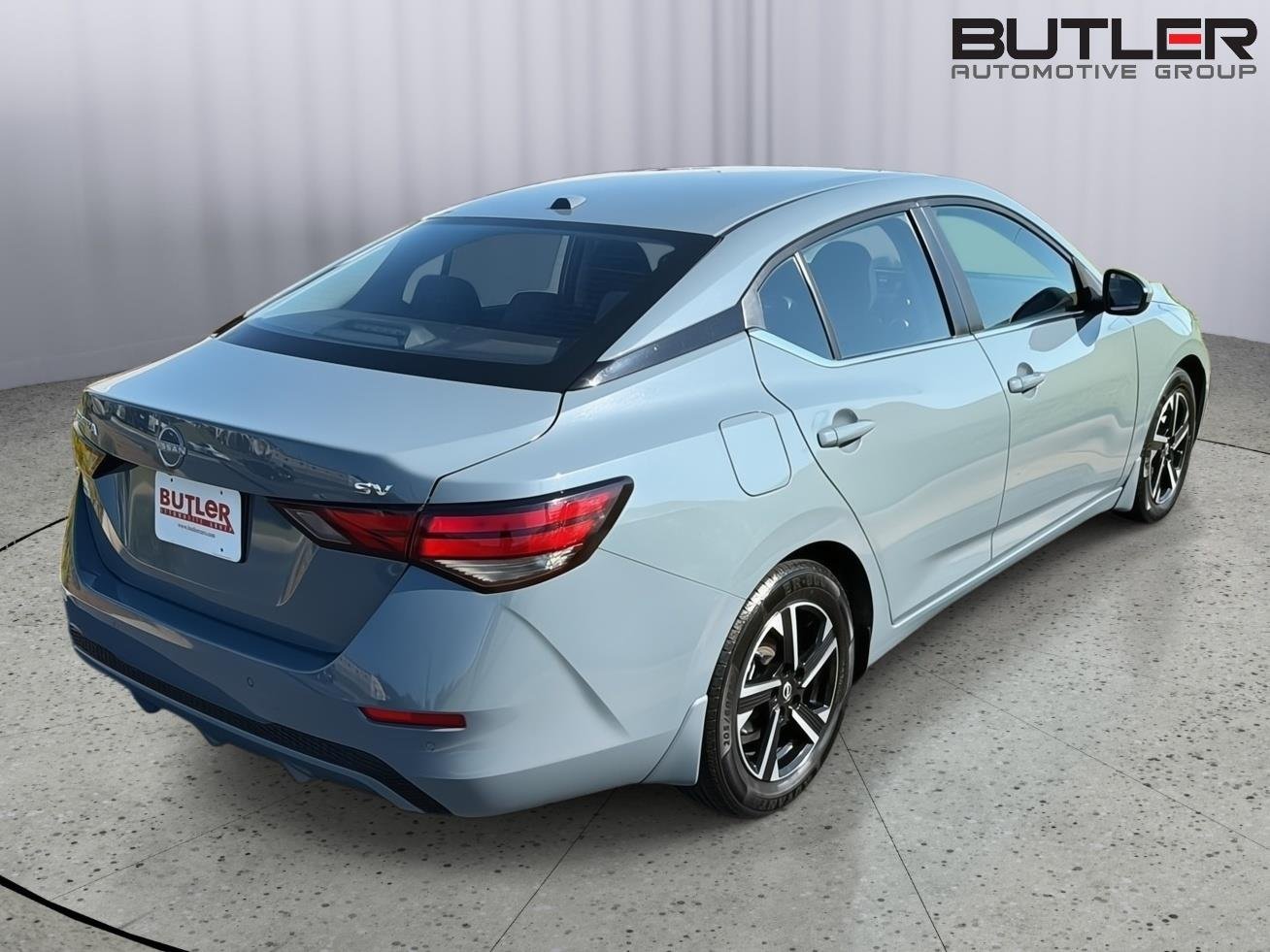 Used 2024 Atlantic Gray Metallic Nissan SV image 6