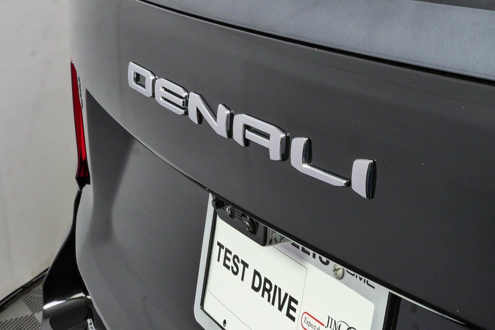 2026 GMC Yukon Denali Ultimate - Photo 39