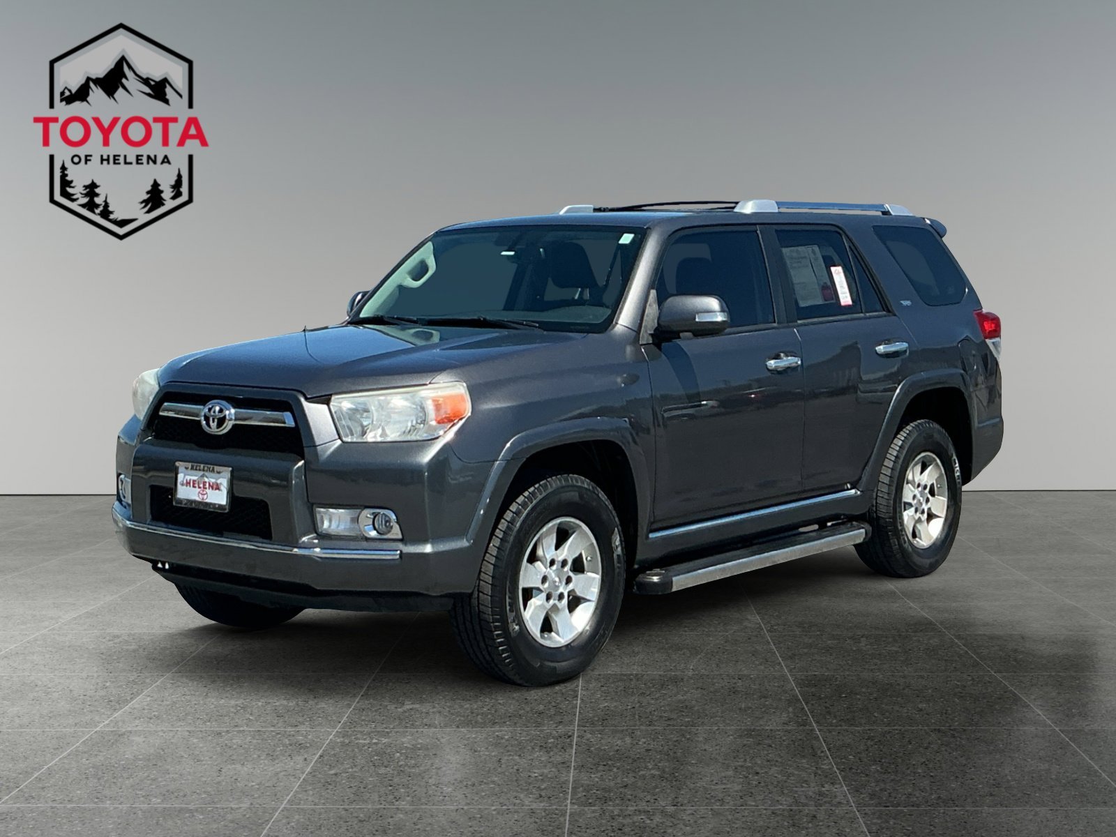 Used 2012 Gray Toyota SR5 image 1
