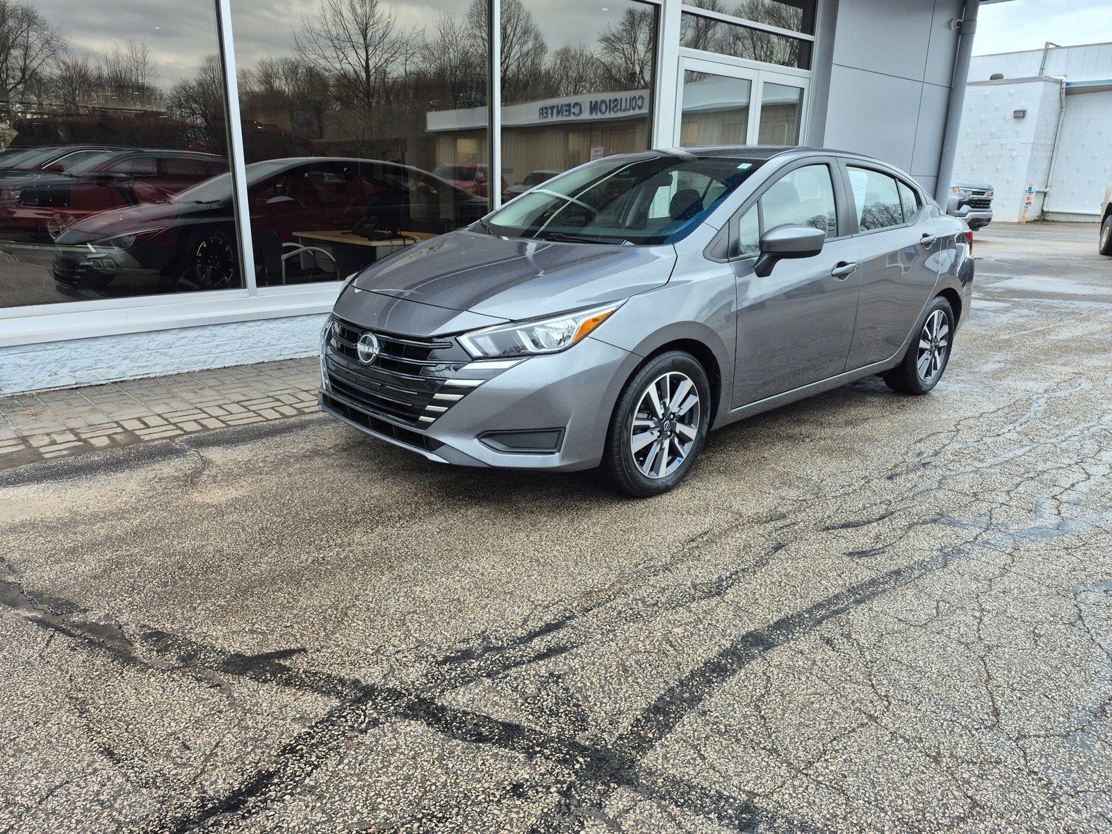 2023 Nissan Versa Sedan SV
