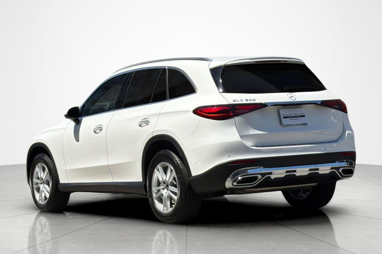 Used 2026 Polar White Mercedes-Benz GLC 300 image 3