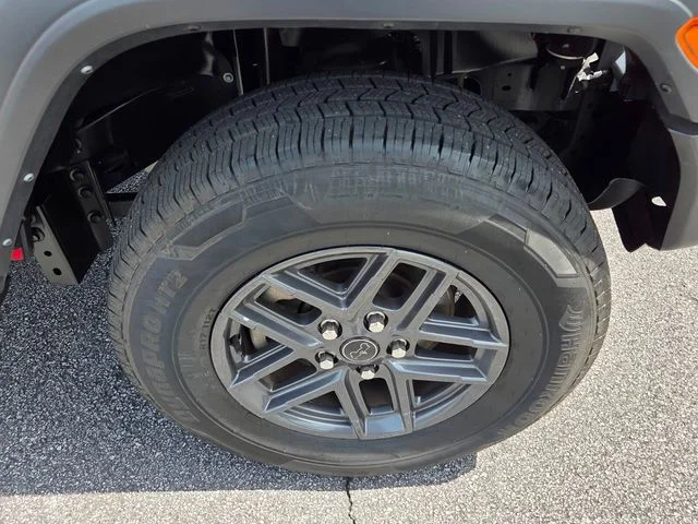 Used 2024 Red Jeep Sport S image 11