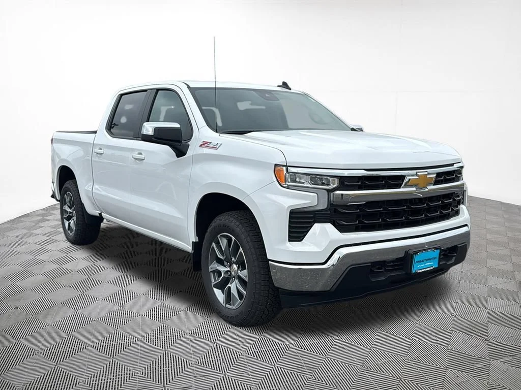 New 2026 Summit White Chevrolet LT image 4