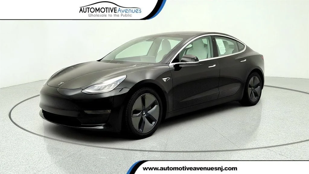 2018 Tesla Model 3 Long Range Dual Motor All-Wheel Drive's photo