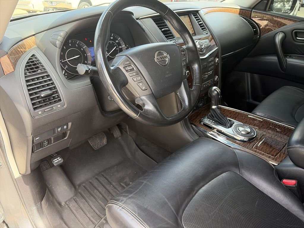Used 2020 Gray Nissan SL image 10
