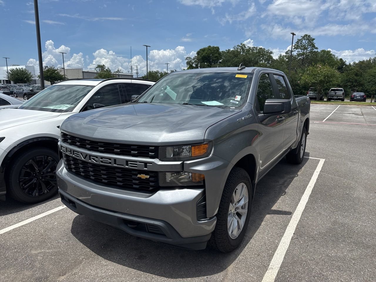 2022 Chevrolet Silverado 1500 Custom 4X4 Crew Cab Short Box's photo