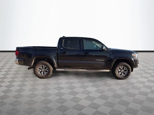 Used 2019 Black Toyota SR5 image 5