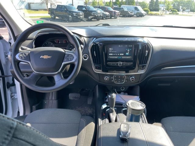 Used 2018 Summit White Chevrolet LS image 11