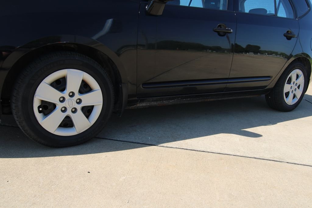 Used 2009 Gray Kia LX image 10