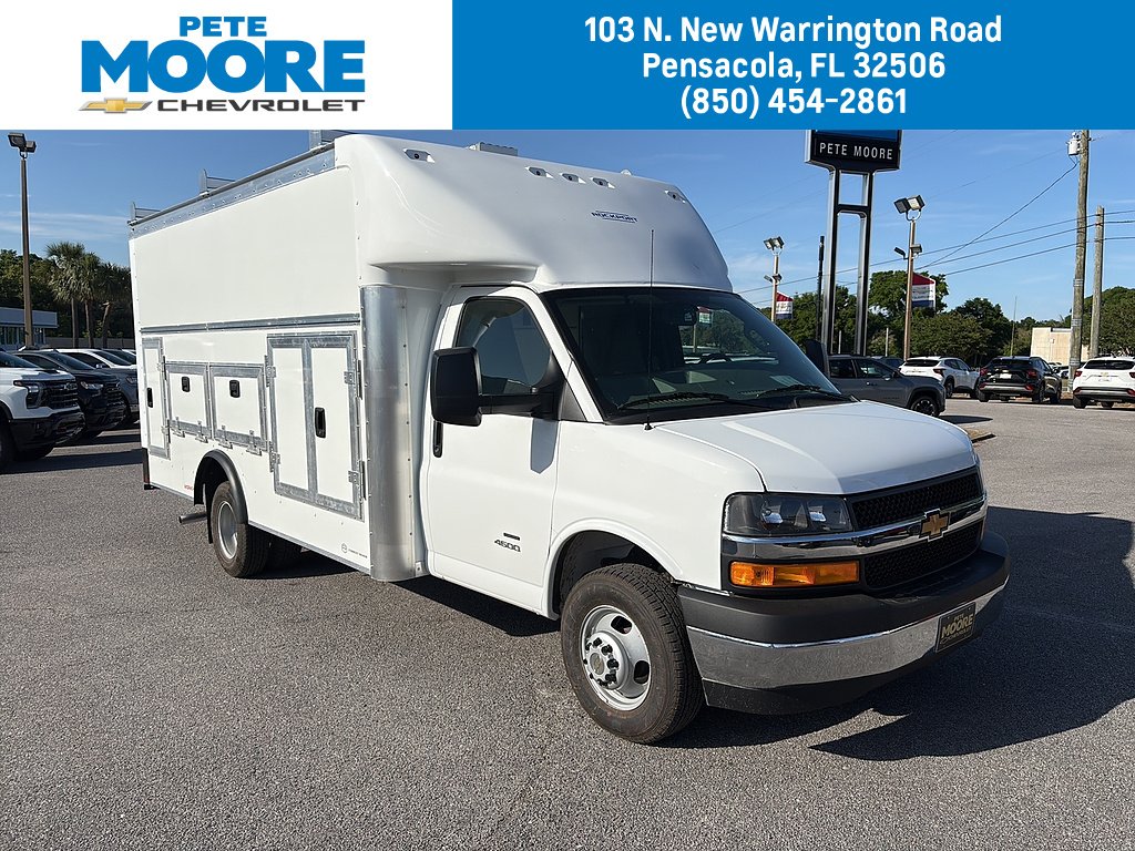 2026 Chevrolet Express 4500 159" WB's photo