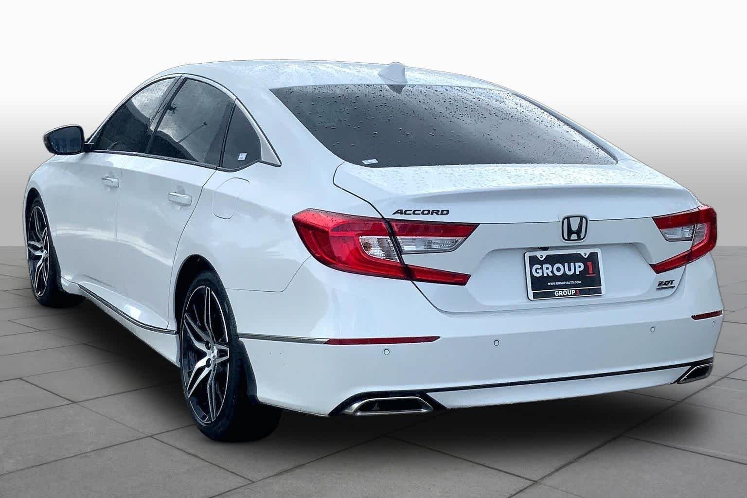 Used 2022 Platinum White Pearl Honda Touring image 11