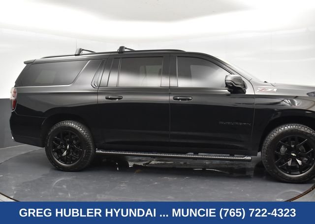 Used 2022 Black Chevrolet Z71 image 13