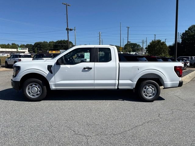 New 2026 Oxford White Ford XL image 7
