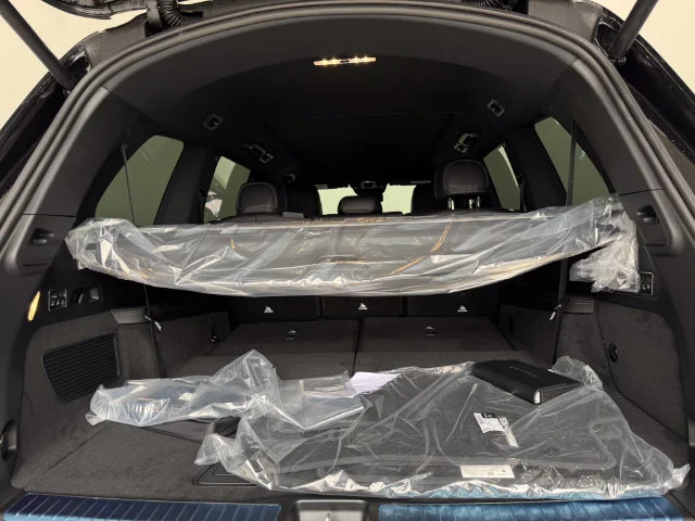 New 2026 Obsidian Black Metallic Mercedes-Benz GLS 580 image 9
