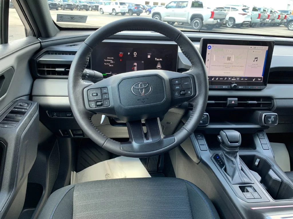 Used 2026  Toyota SE image 17