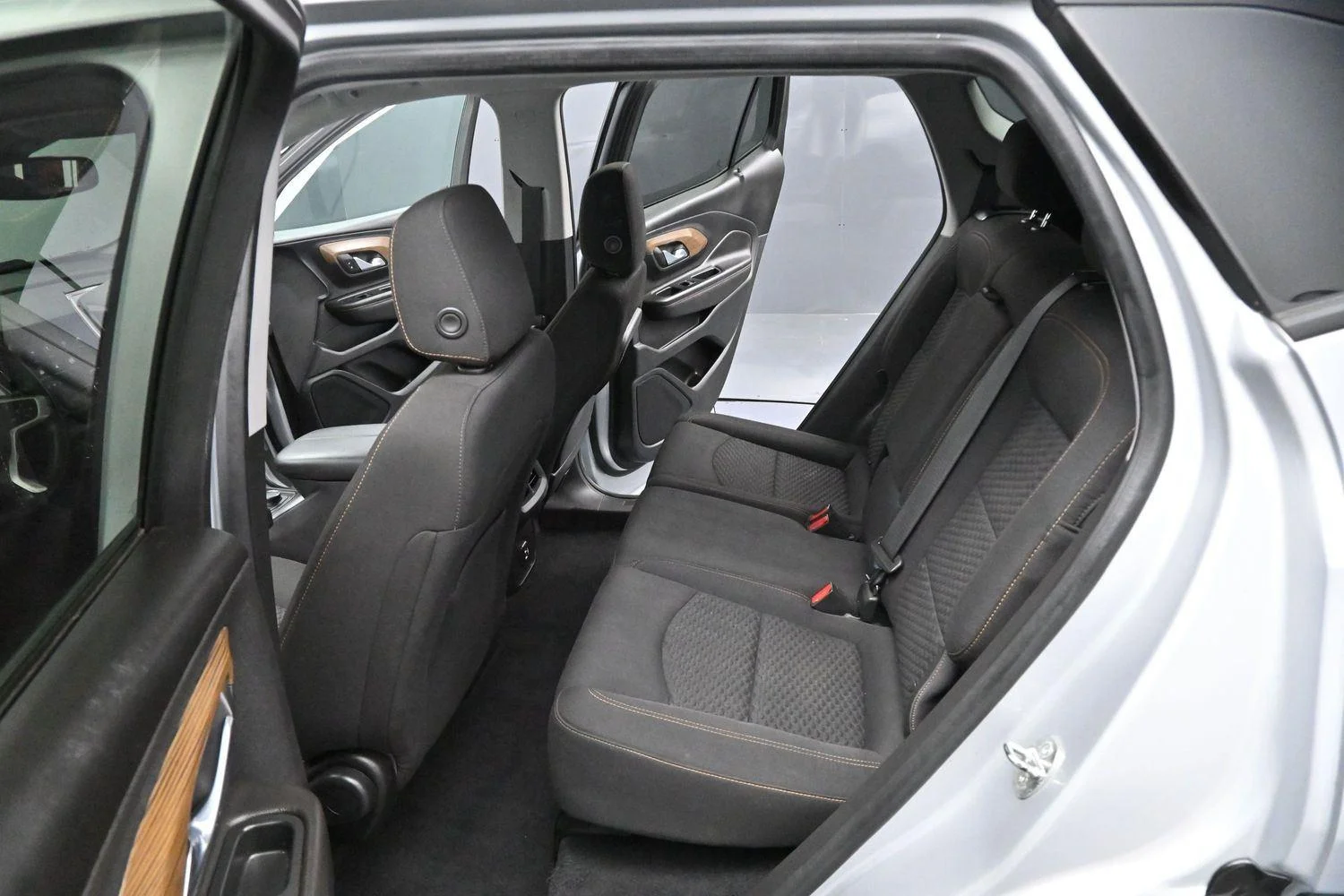 Used 2021 Quicksilver Metallic GMC SLE image 29