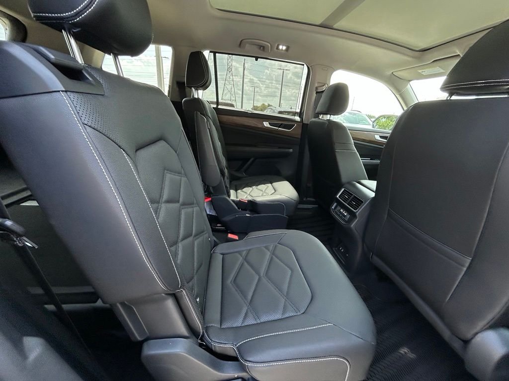 New 2026 Gray Volkswagen SE w/Technology image 32