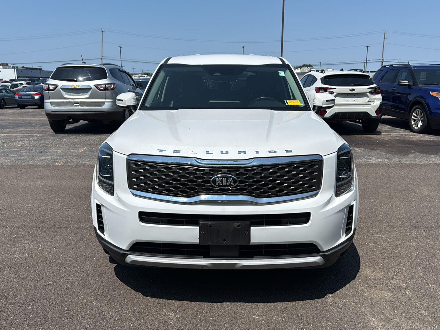 Used 2021 Snow White Pearl Kia LX image 8